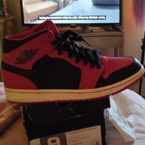 Jordan Men's Athletic Shoes - Black and Red